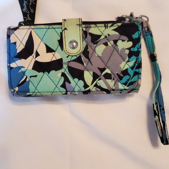 Vera Bradley Blue Camofloral Bundle - Picture 13 of 15